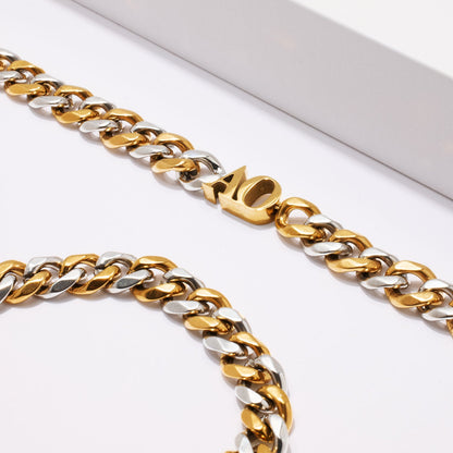 Initial Curb Set (Gold/Silver)