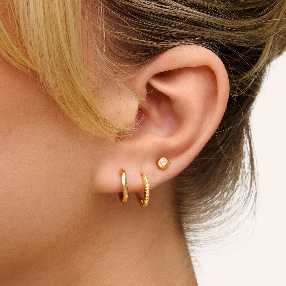 Fine Molten Huggie Earrings (Gold)
